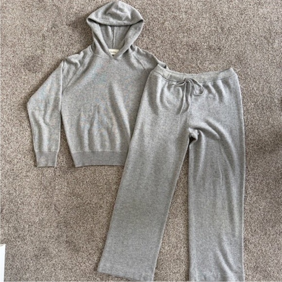 NEIMAN MARCUS 2 Pc Heather Gray Cashmere Lounge PJ Set Medium - Picture 13 of 13
